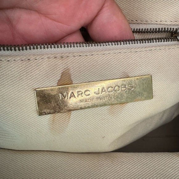 MARC JACOBS QUILTED LEATHER STAM CROSSBODY BAG - Picture 13 of 14